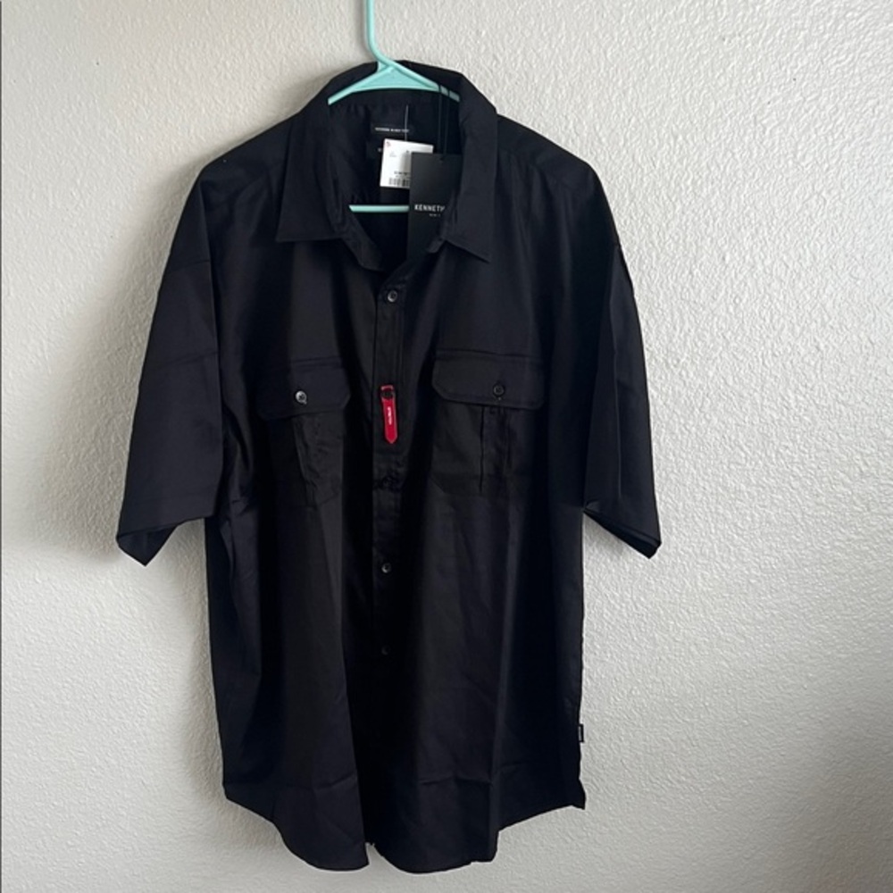NWT Kenneth Cole Black Short Sleeve Button Down Shirt